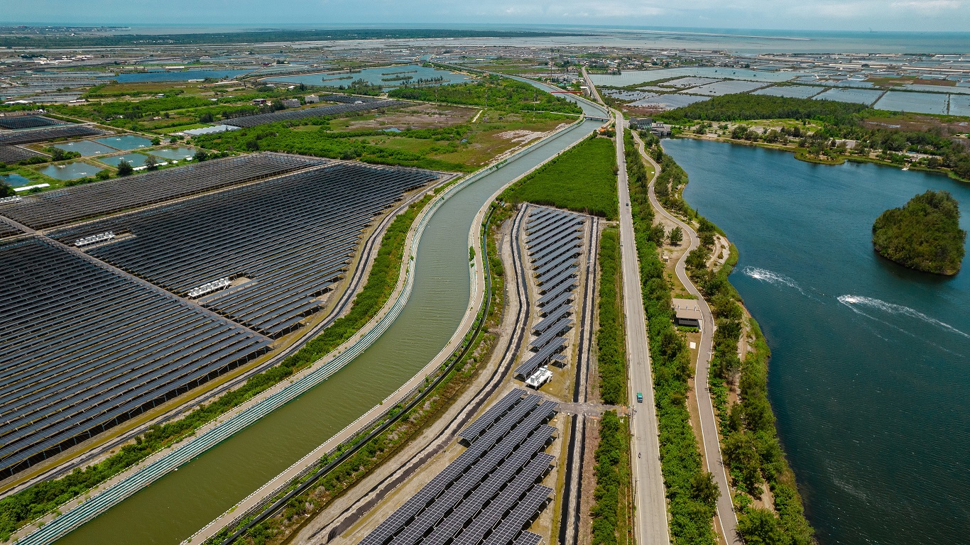 LEYU�پW(w��ng)��Դ�I(y��)�ṩ�ǻ���Դ������̫�(y��ng)�ܱO(ji��n)�ع�����ȫ��λ늏S���ü��\(y��n)�S��Q�����������й������^(gu��)6000����(ch��ng)�Ľ�(j��ng)�(y��n)